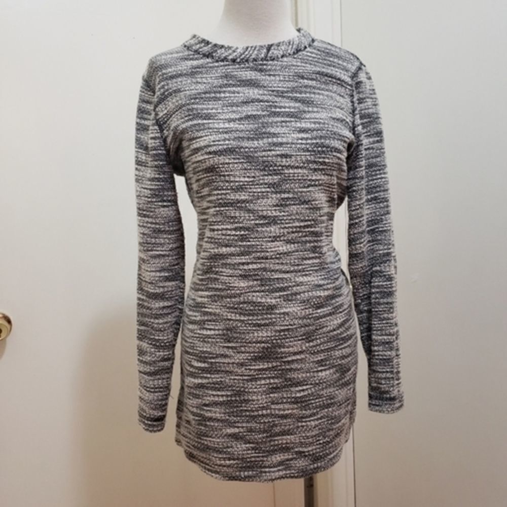 3for$20 long sweater size xs